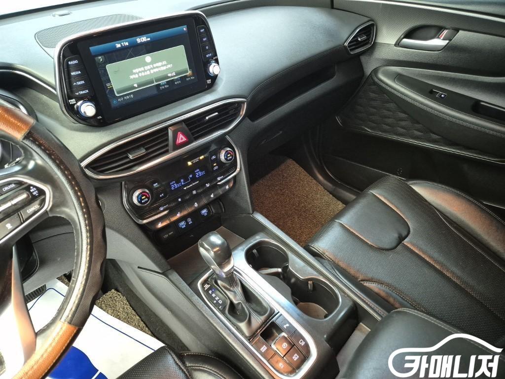 Hyundai Santa Fe Santa Fe TM Diesel 2.2 2WD thumbnail 10