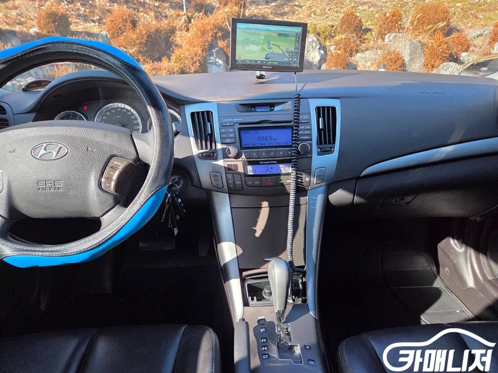 Hyundai Sonata NF Sonata Transform N20 Luxury thumbnail 8