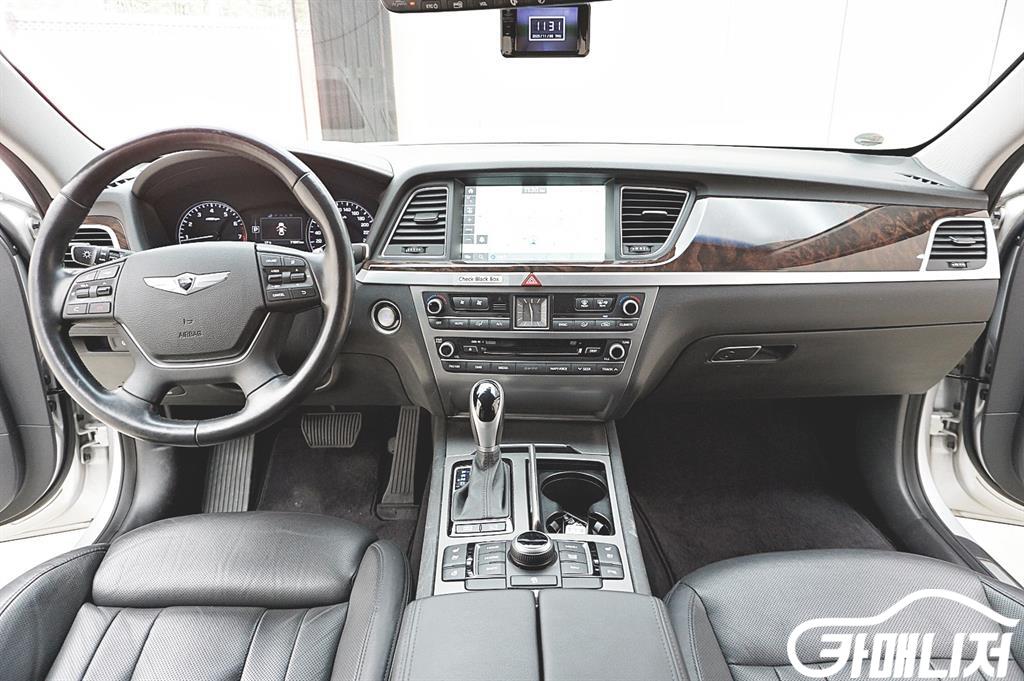 Hyundai Genesis GenesisDH G330 Premium AWD thumbnail 8