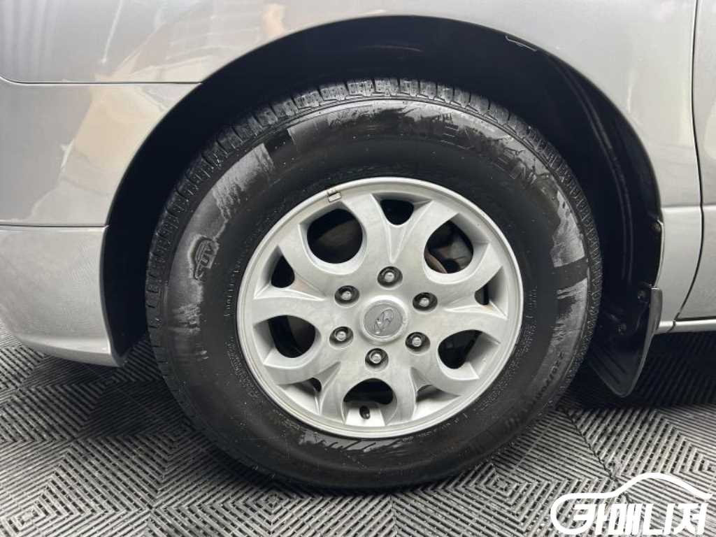 Hyundai Starex Grand Starex Van 5-Seater thumbnail 16