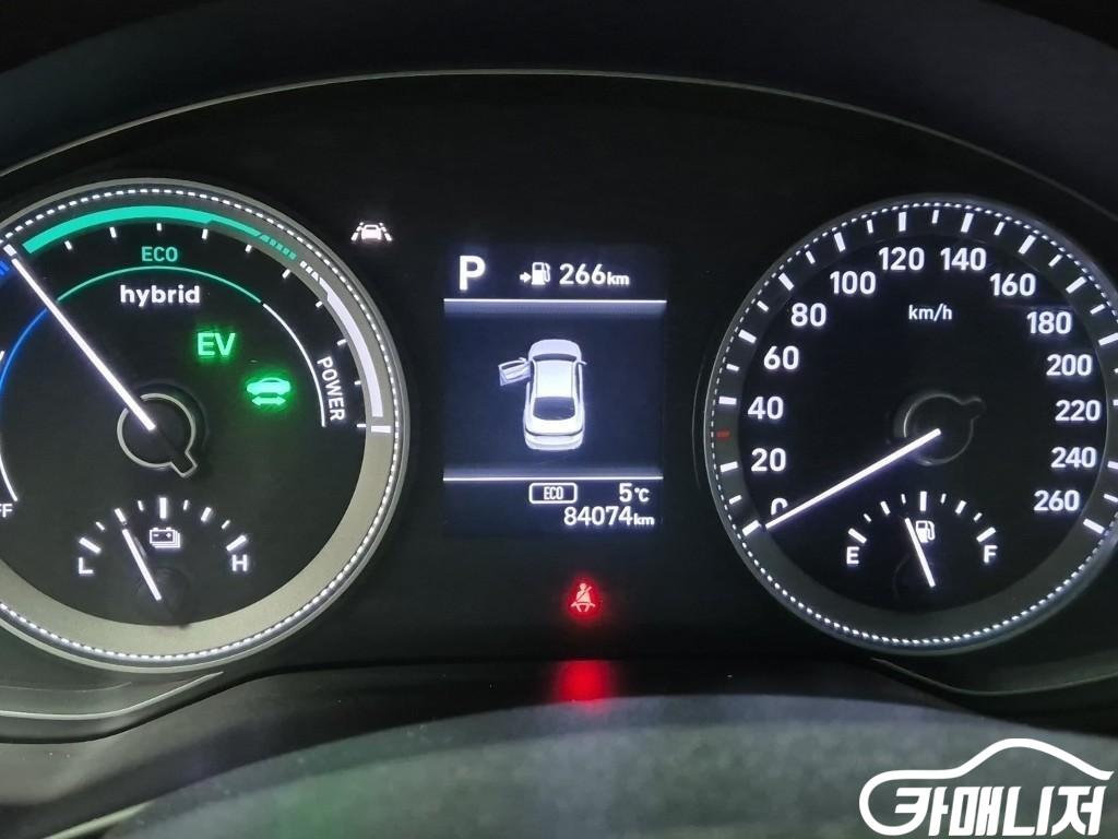 Hyundai Grandeur Grandeur IG Hybrid Exclusive thumbnail 6