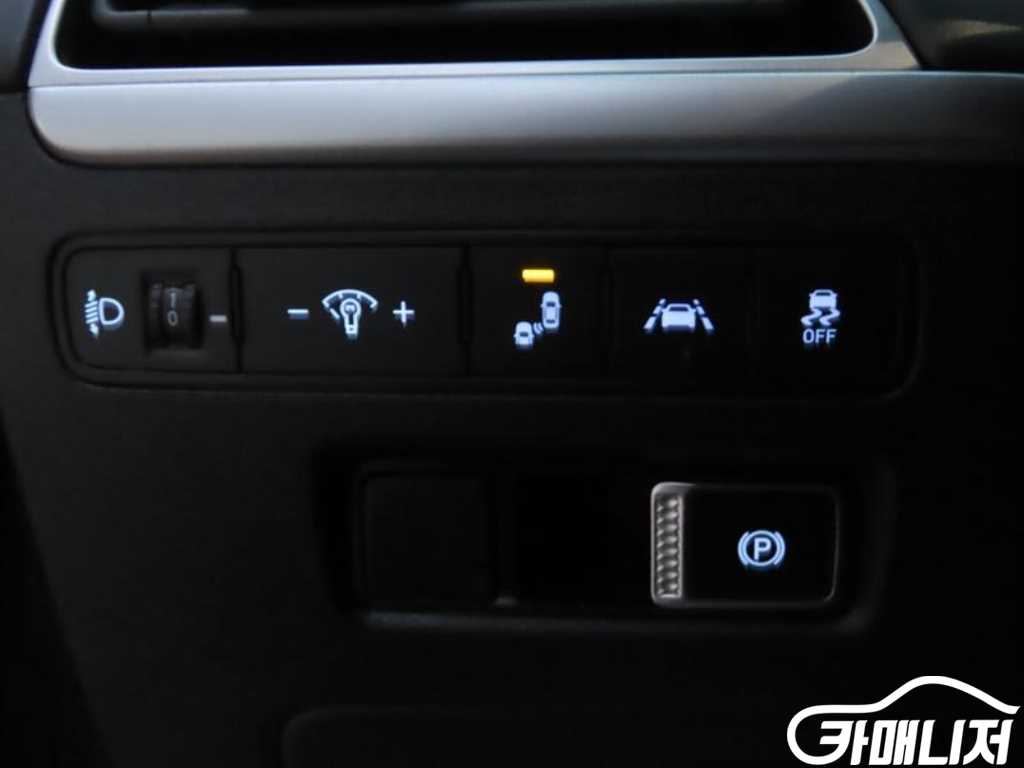 Hyundai Palisade Diesel 2.2 2WD thumbnail 13