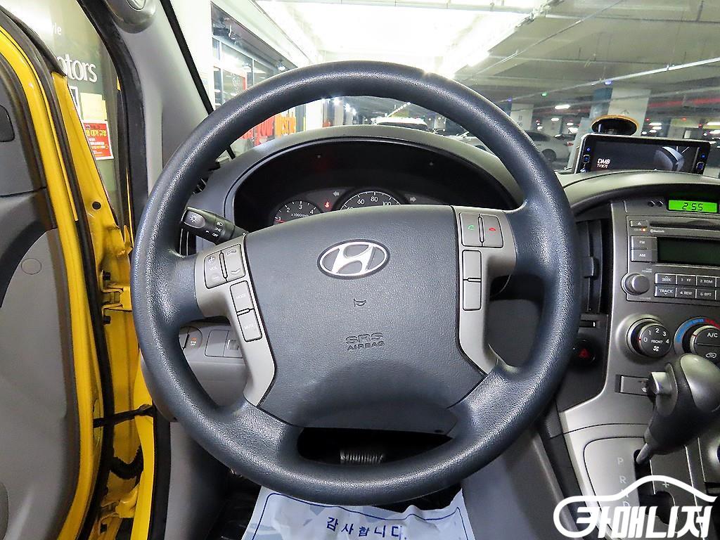 Hyundai Starex Grand Starex 15-Seater School Bus thumbnail 8