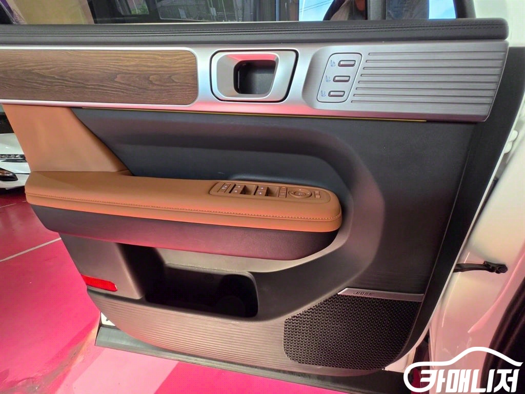 Hyundai Santa Fe Santa Fe Hybrid MX5 1.6T 4WD Calligraphy thumbnail 15