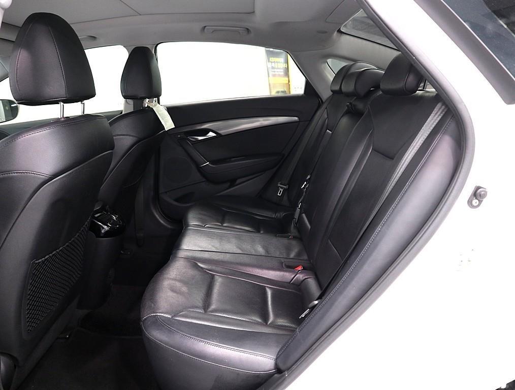 Hyundai i40 i40Saloon 1.7 VGT PREMIUM thumbnail 18