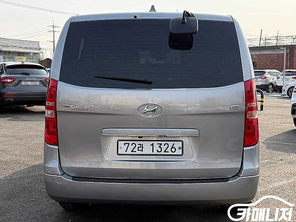 Hyundai Starex The New Grand Starex 2WD Wagon 12-Seater thumbnail 3
