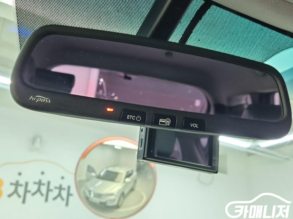 Hyundai Santa Fe Santa Fe DM Diesel 4WD 2.0 Premium thumbnail 16