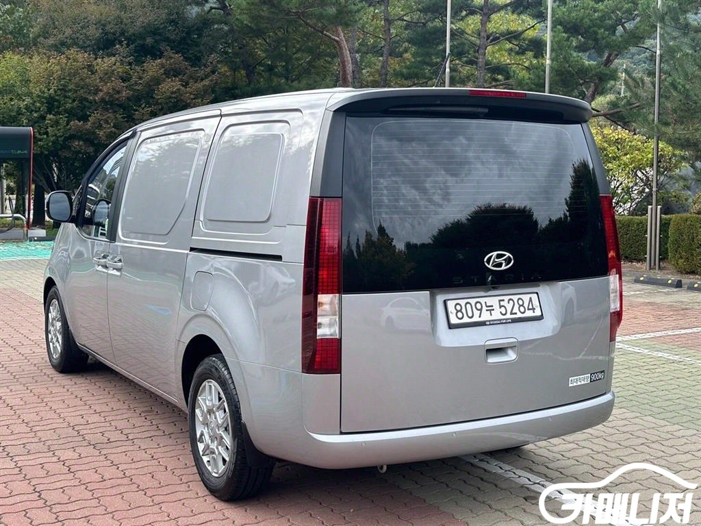 Hyundai Staria LPG Cargo Modern thumbnail 4