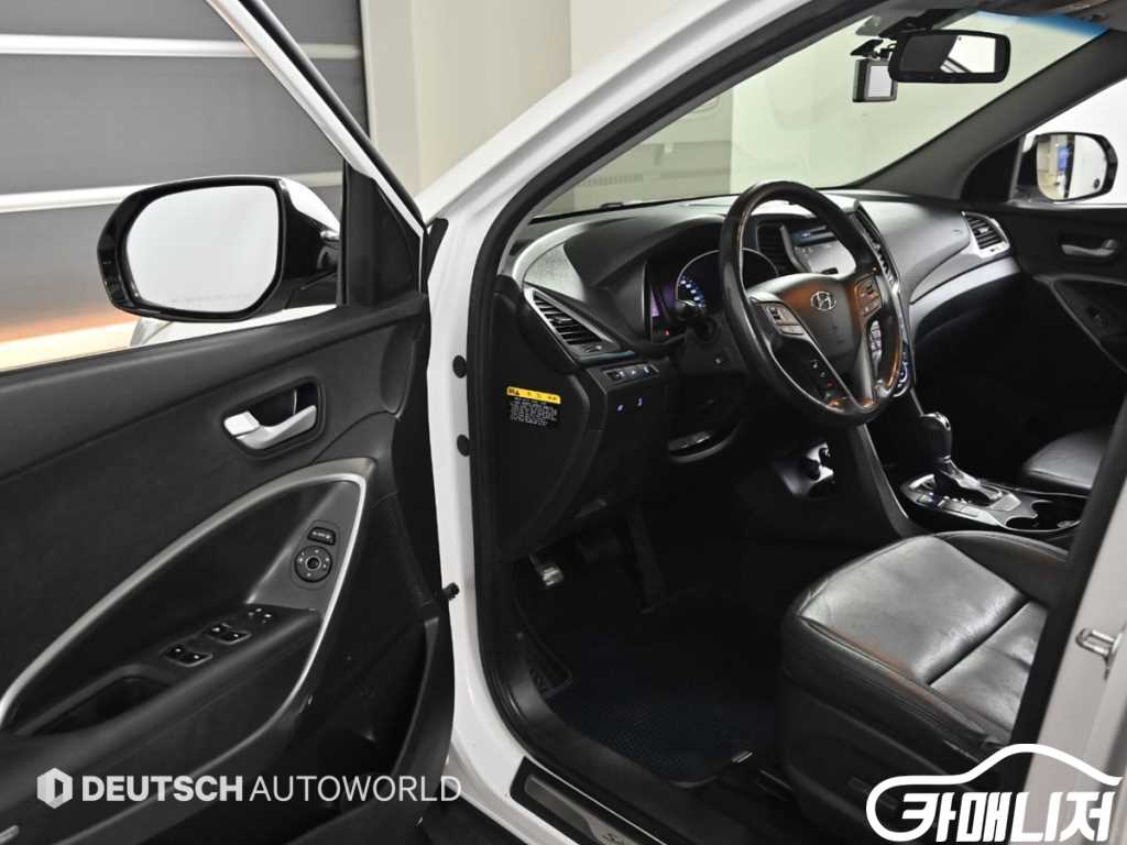 Hyundai Santa Fe Santa Fe DM Diesel 4WD 2.0 Premium thumbnail 11