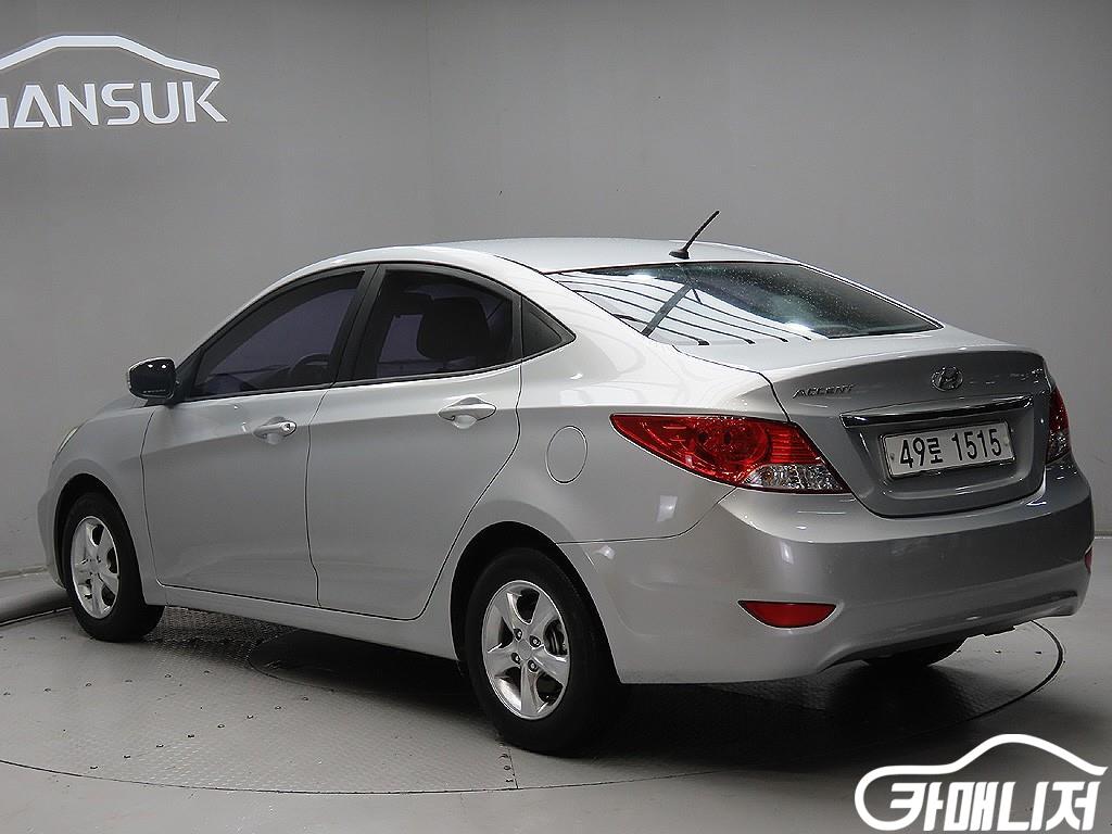 Hyundai Accent AccentFacelift 1.6GDI Premier thumbnail 3
