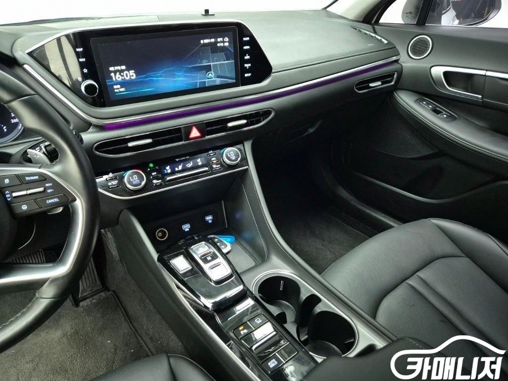 Hyundai Sonata Sonata Hybrid Premium Peulreoseu thumbnail 9