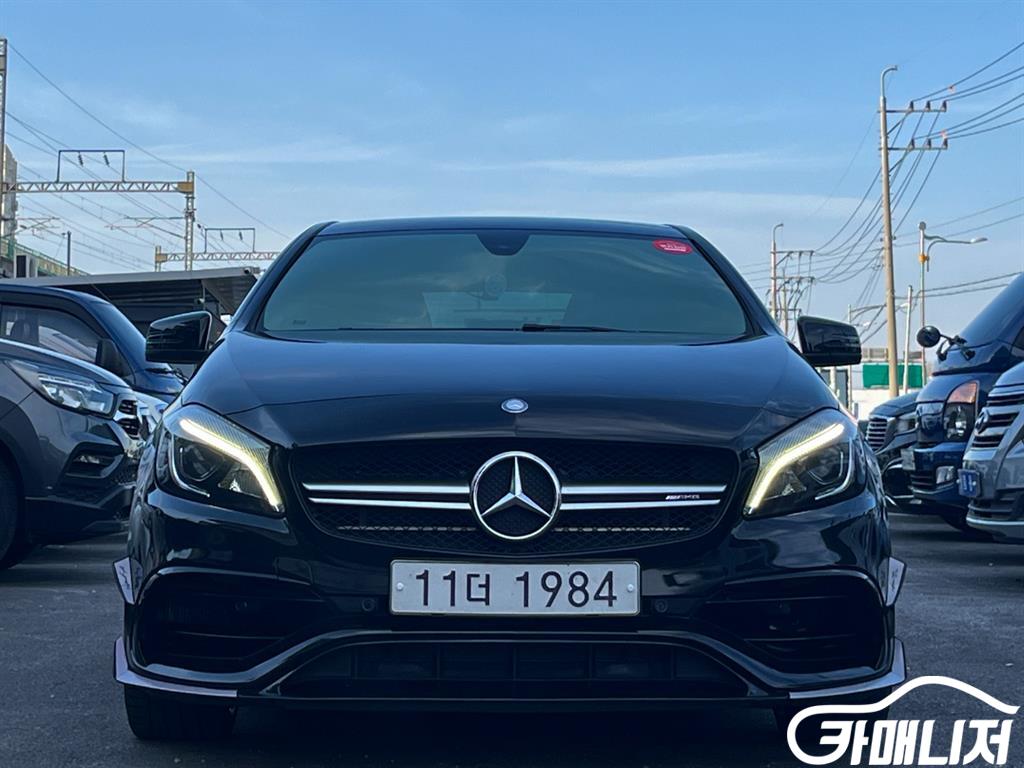 Mercedes-Benz A-Class A-Class W176 A45 AMG 4MATIC thumbnail 2