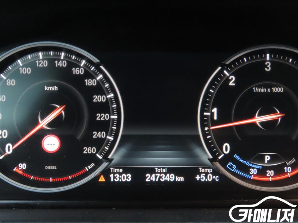 BMW Gran Turismo 5 Series GT GT 30d xDRIVE thumbnail 8