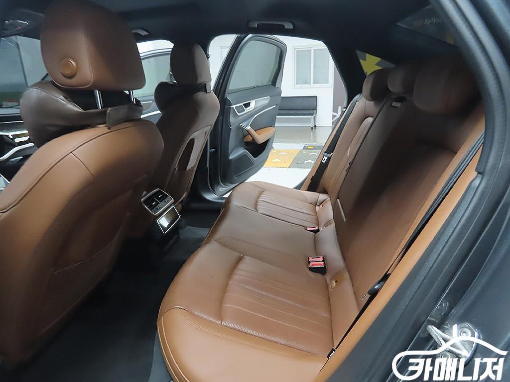 Audi A6 45 TFSI Premium thumbnail 9