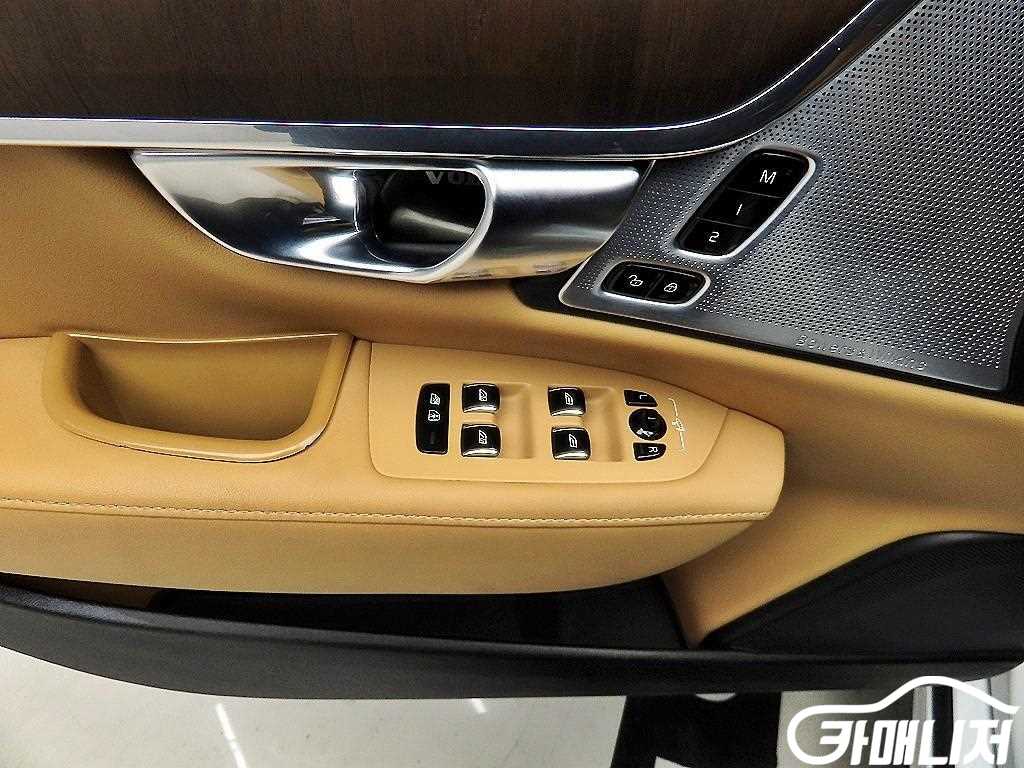 Volvo S90 B6 AWD Inscription thumbnail 11